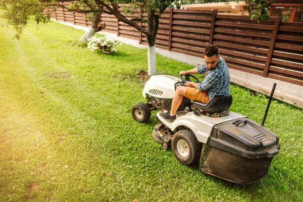 Cost of Industrial Lawn Mowing in Peachtree City